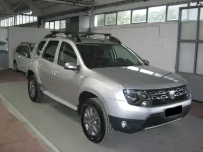 Dacia Duster 1.5 dCi 110CV 4x2 Laur&eacute;ate del 2015 usata a Porto San Giorgio
