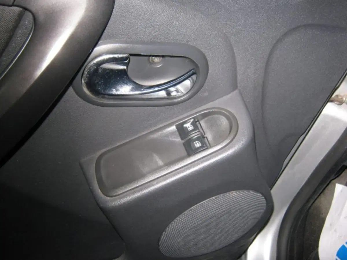 Dacia Duster usata a Fermo (12)