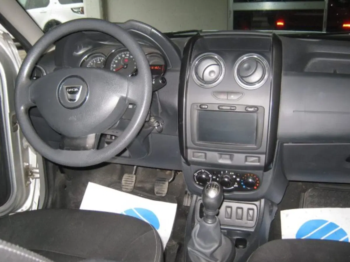 Dacia Duster usata a Fermo (8)
