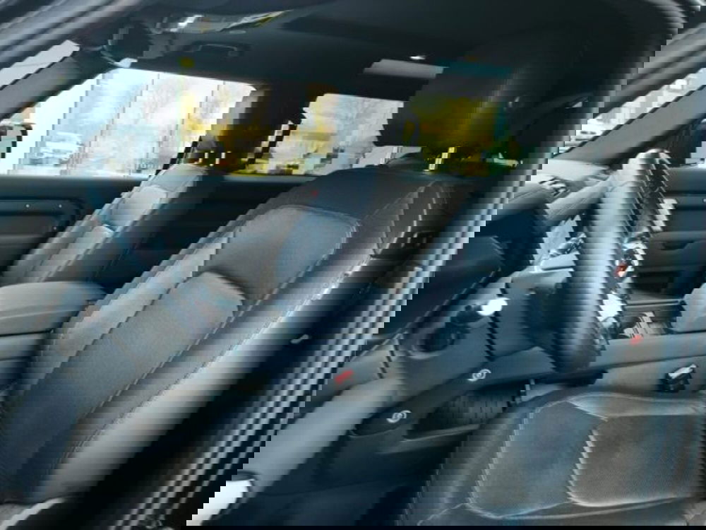 Land Rover Defender usata a Livorno (6)