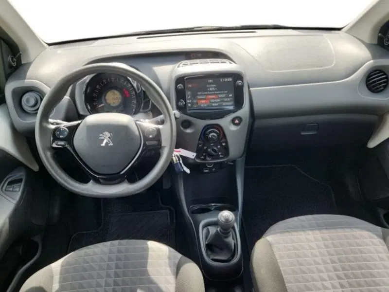 Peugeot 108 usata a Roma (14)