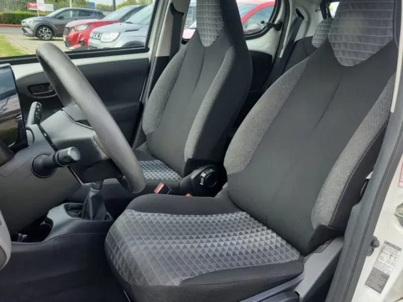 Peugeot 108 usata a Roma (16)