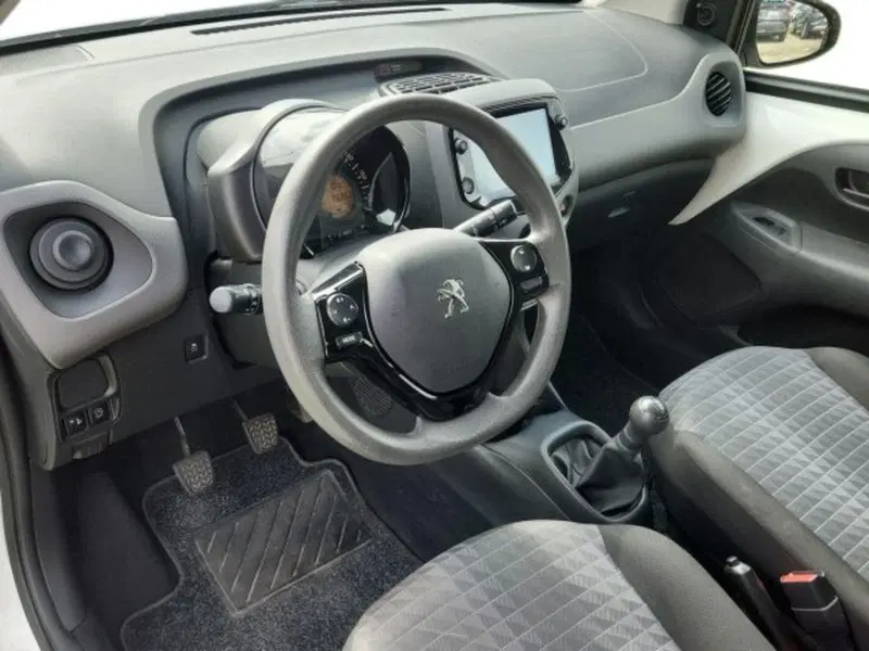 Peugeot 108 usata a Roma (6)