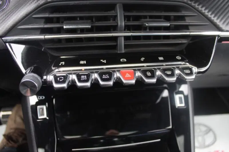 Peugeot 2008 usata a Roma (19)