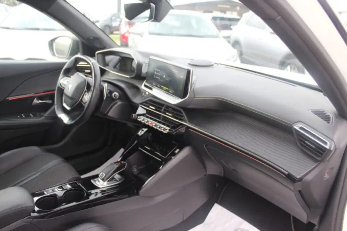 Peugeot 2008 usata a Roma (8)