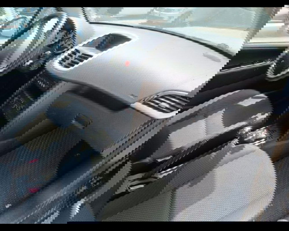 Peugeot 207 usata a Catania (7)