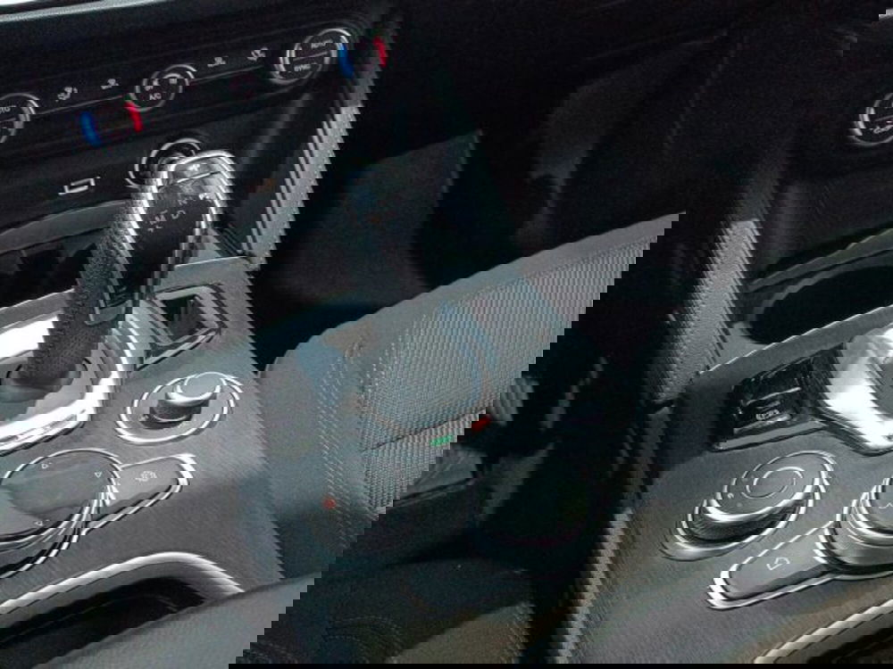 Alfa Romeo Stelvio usata a Catania (8)