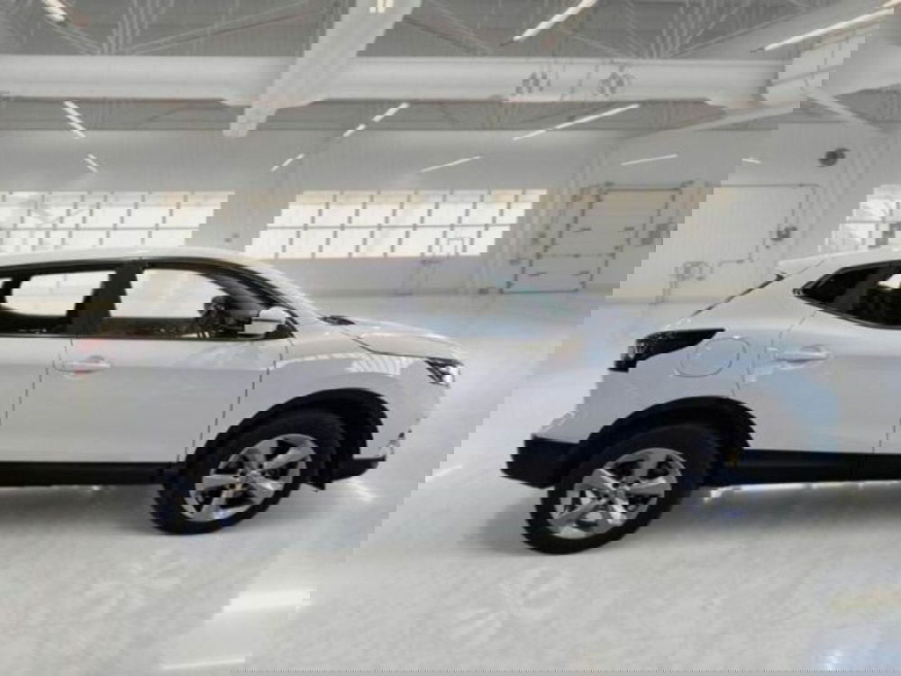 Nissan Qashqai usata a Catania