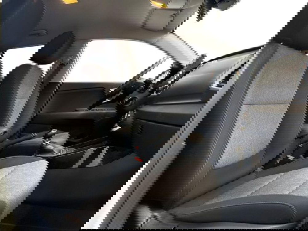 Kia Stonic usata a Catania (10)