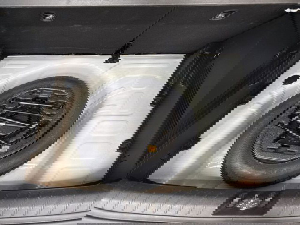 Kia Stonic usata a Catania (13)