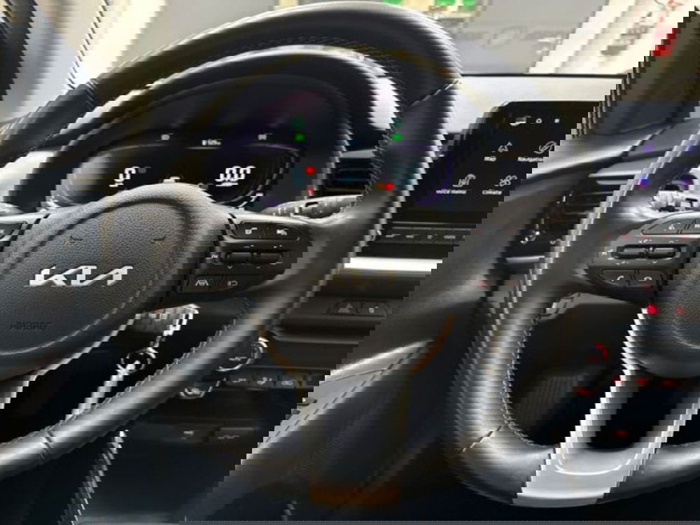 Kia Stonic usata a Catania (19)