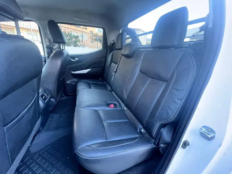 Nissan Navara usata a Messina (11)