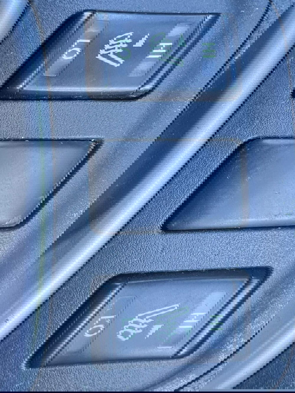 Nissan Navara usata a Messina (15)