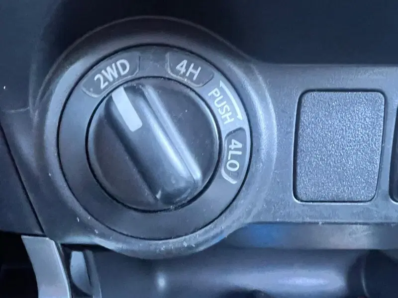 Nissan Navara usata a Messina (19)