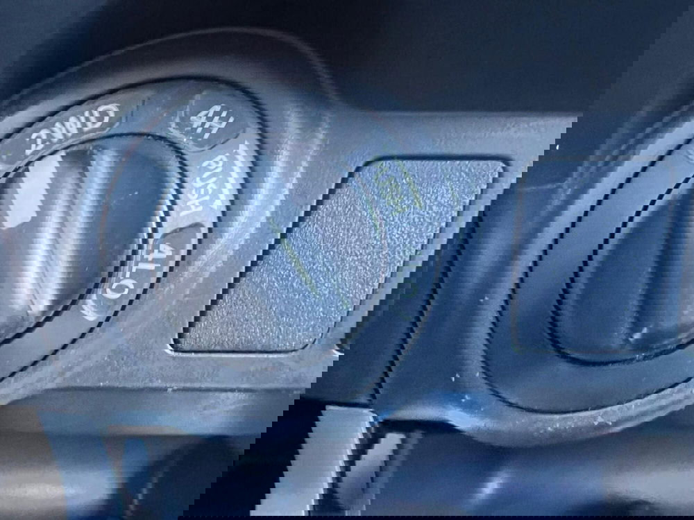 Nissan Navara usata a Messina (19)