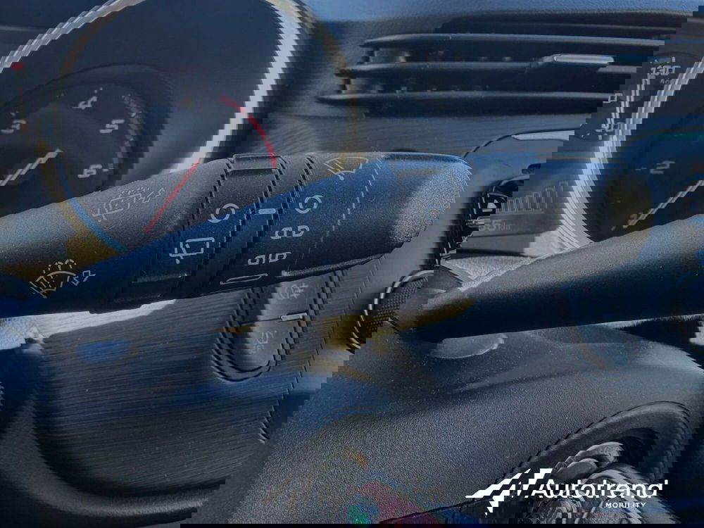 Alfa Romeo Giulietta usata a Bari (9)