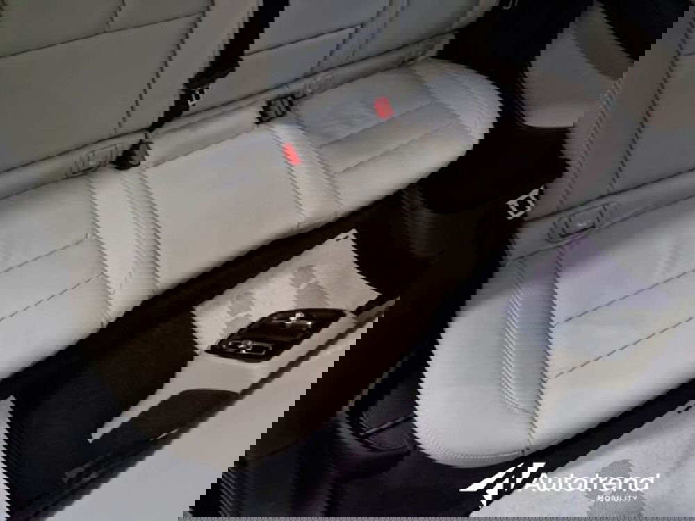 Volvo XC40 usata a Bari (12)