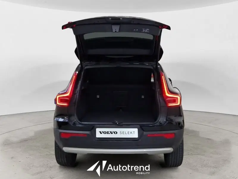 Volvo XC40 usata a Bari (6)
