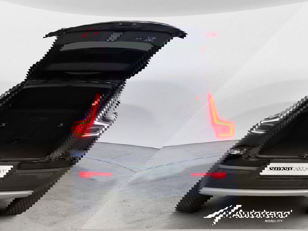 Volvo XC40 usata a Bari (6)