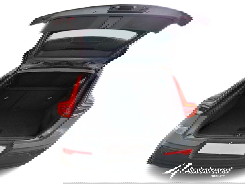 Volvo XC40 usata a Bari (5)