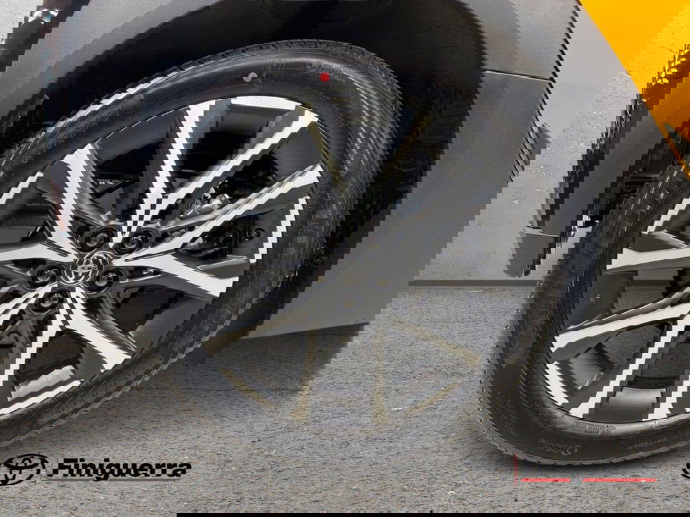 Toyota Aygo X nuova a Sondrio (7)