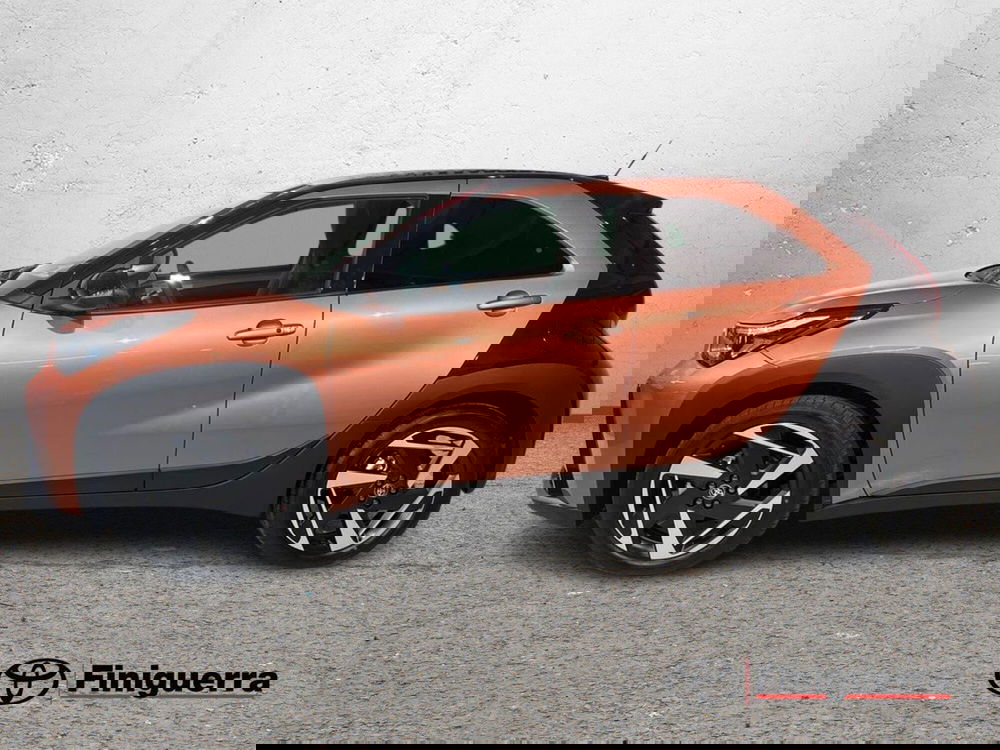 Toyota Aygo X nuova a Lecco (6)