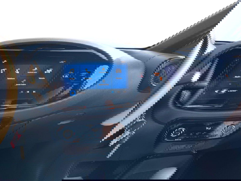 Toyota Aygo X nuova a Lecco (13)