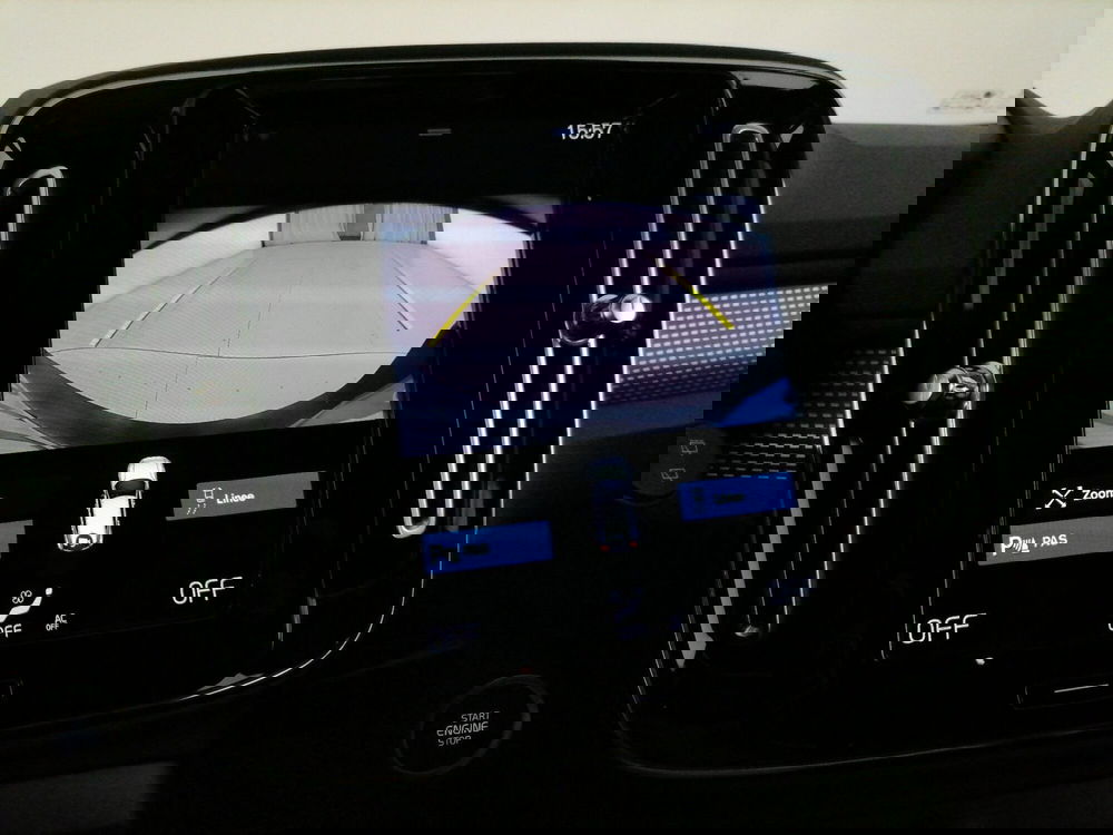 Volvo XC40 usata a Roma (18)