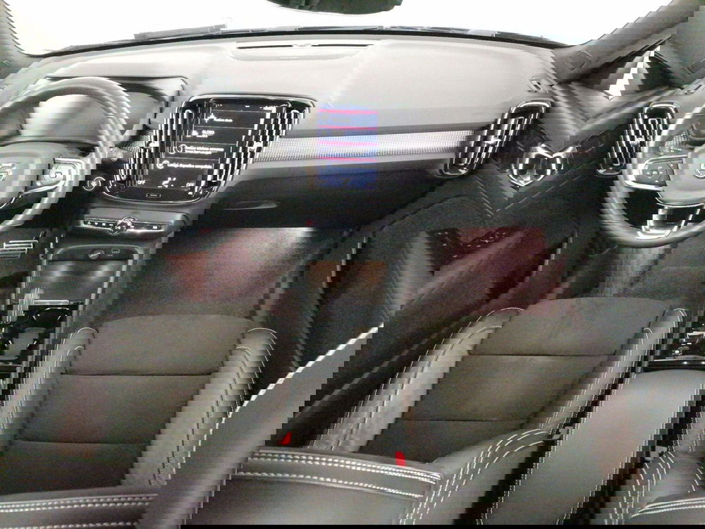 Volvo XC40 usata a Roma (9)