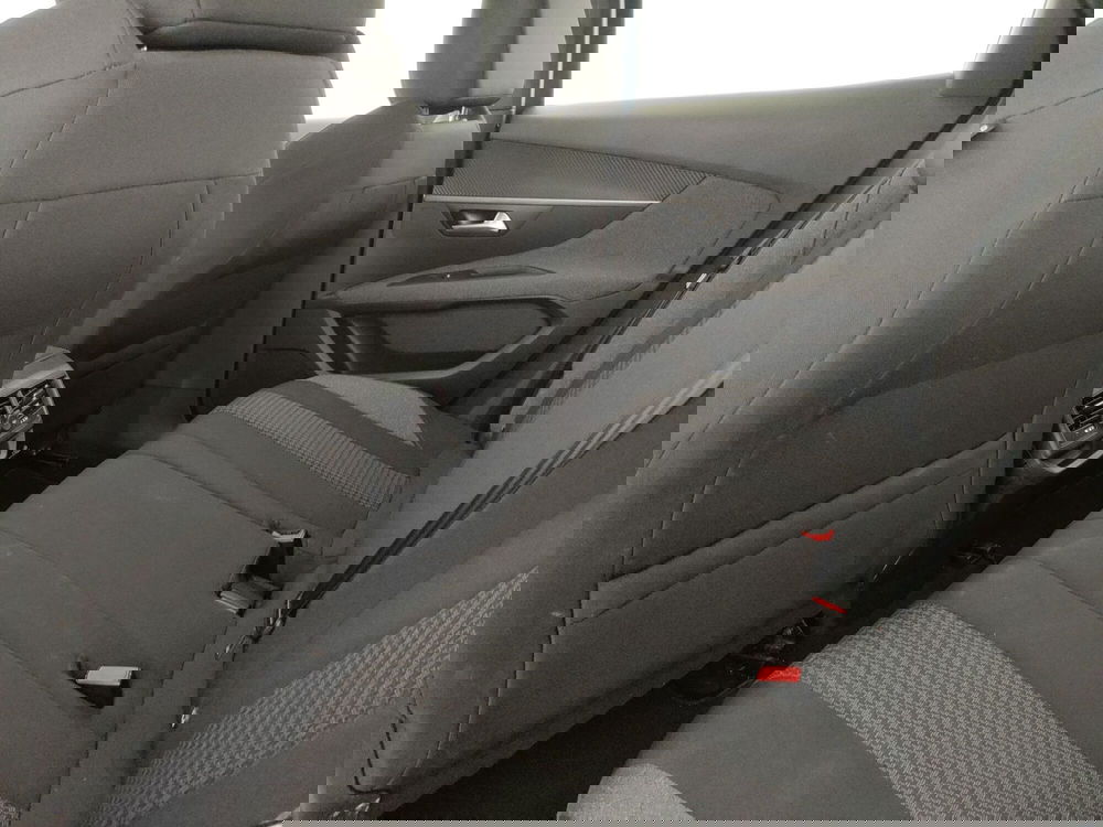 Peugeot 3008 usata a Caserta (14)