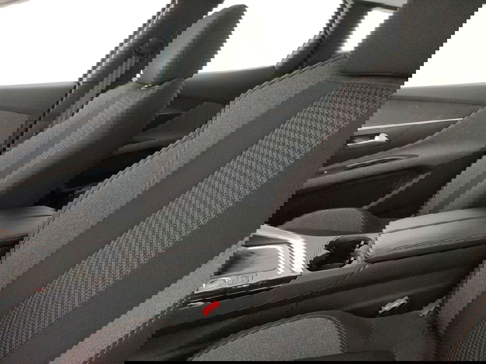 Peugeot 3008 usata a Caserta (18)