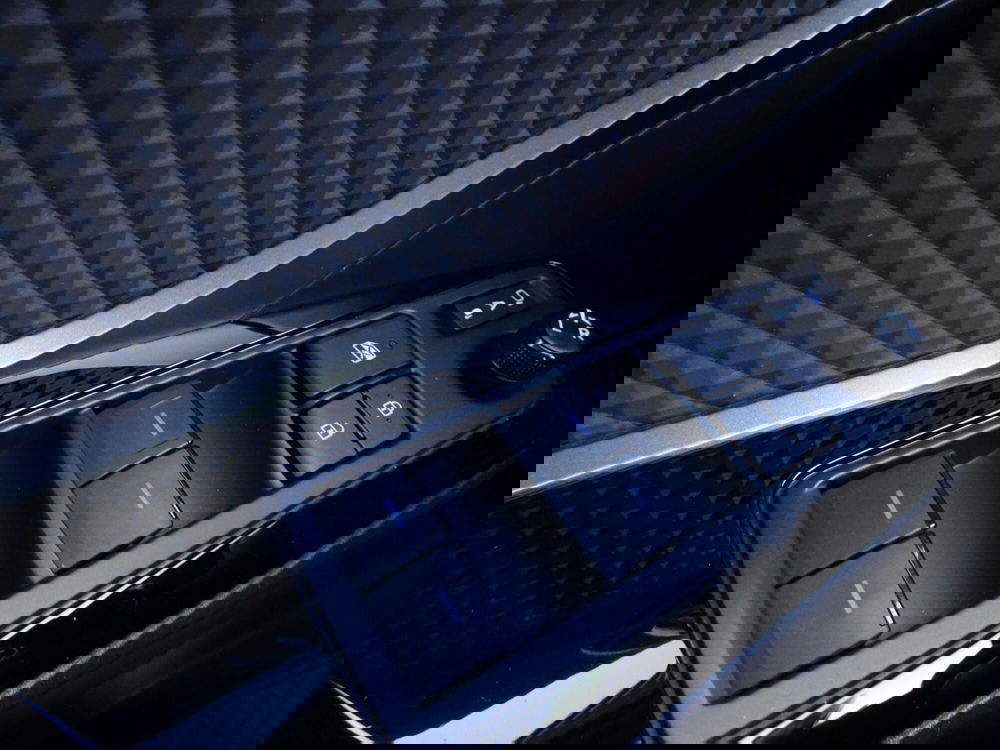 Toyota Toyota C-HR usata a Treviso (16)