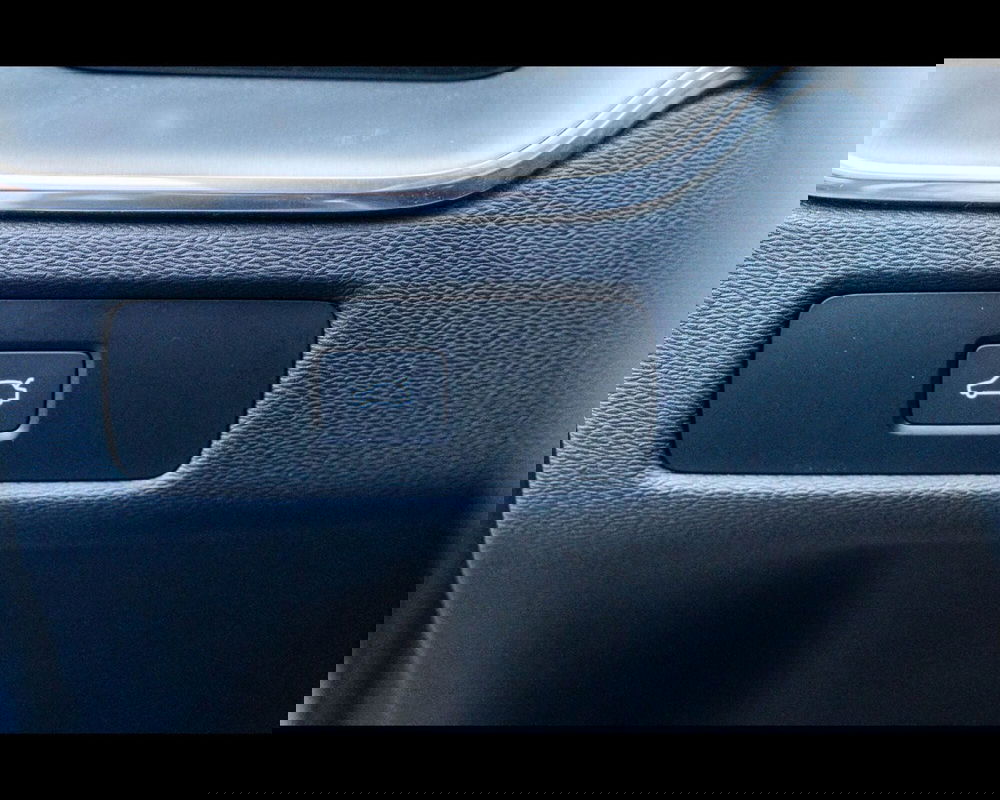 Volvo XC60 usata a Treviso (18)