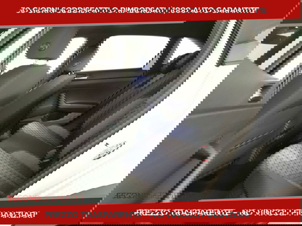 Volkswagen Taigo nuova a Campobasso (6)