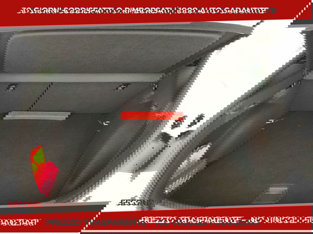 Volkswagen Taigo nuova a Campobasso (7)