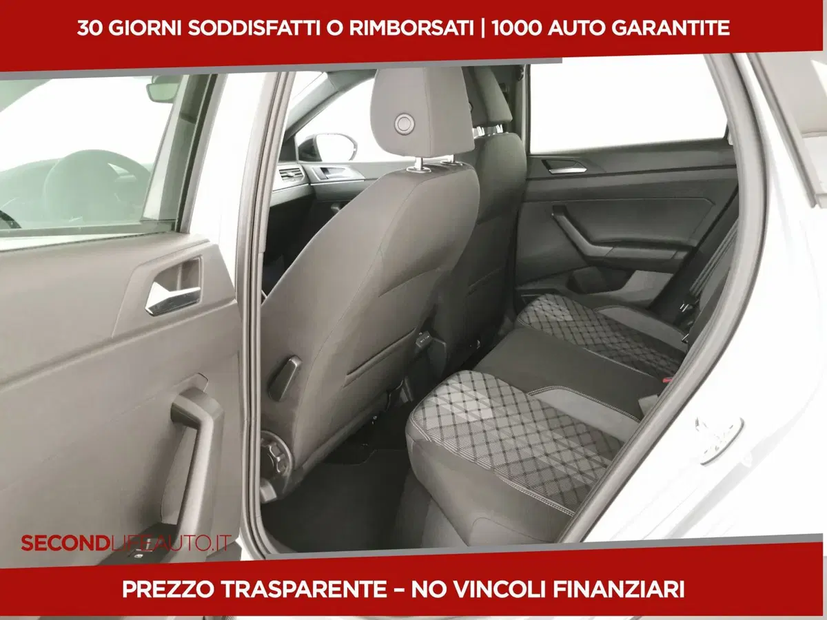 Volkswagen Taigo nuova a Campobasso (8)