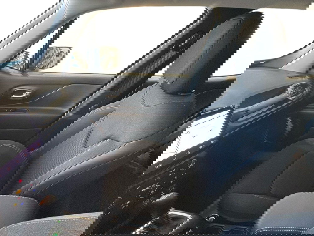 Jeep Renegade nuova a Agrigento (17)