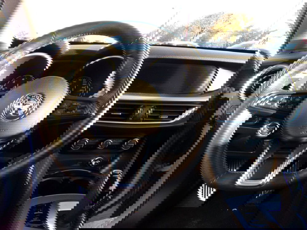 Alfa Romeo Stelvio usata a Reggio Emilia (11)