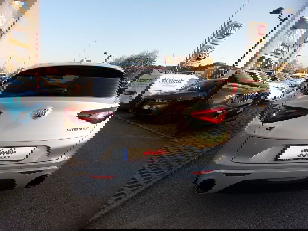 Alfa Romeo Stelvio usata a Reggio Emilia (6)