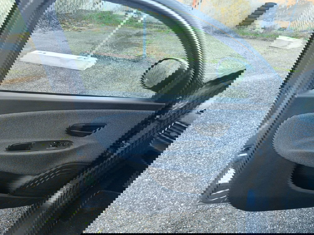 Lancia Ypsilon usata a Bologna (11)