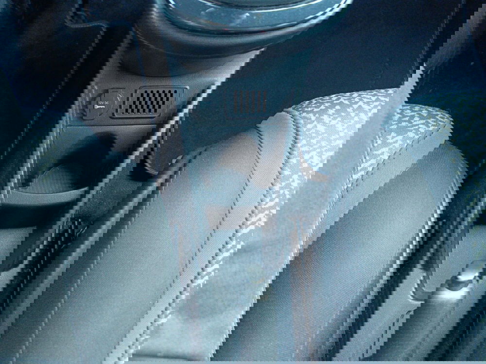 Lancia Ypsilon usata a Bologna (16)