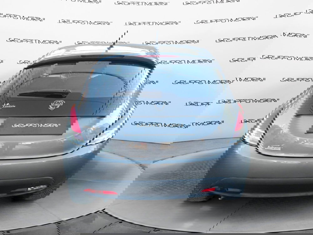 Lancia Ypsilon usata a Bologna (4)