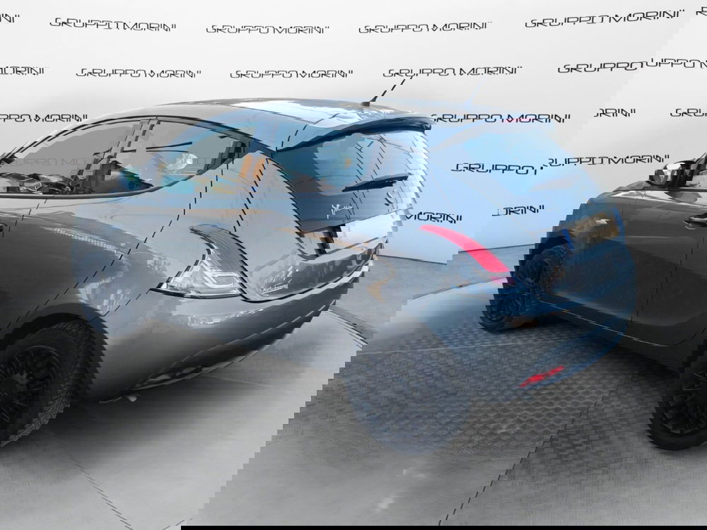 Lancia Ypsilon usata a Bologna (6)