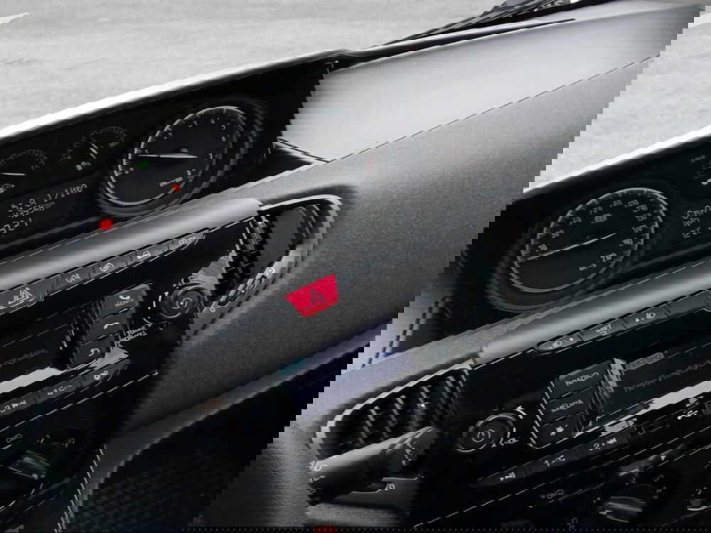 Lancia Ypsilon usata a Pisa (14)