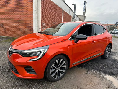 Renault Clio TCe 90 CV 5 porte Techno del 2022 usata a Lissone