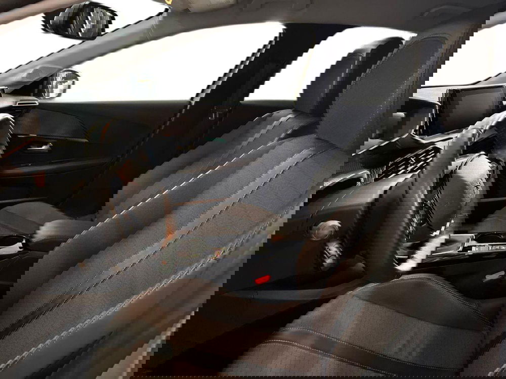 Peugeot 208 usata a Foggia (7)