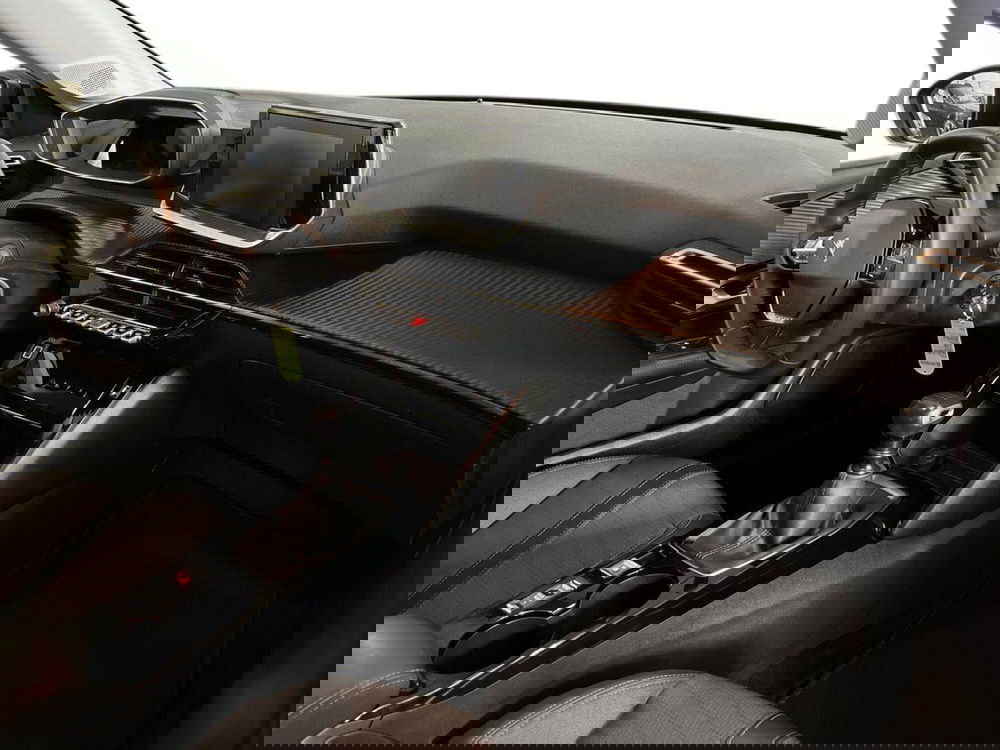 Peugeot 208 usata a Foggia (9)