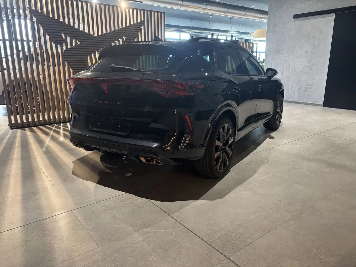 Cupra Formentor nuova a Ferrara (5)