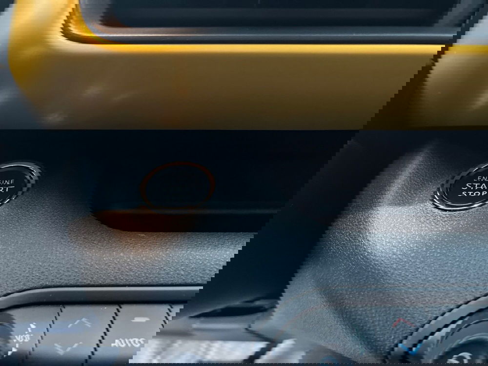 Jeep Avenger usata a Teramo (15)