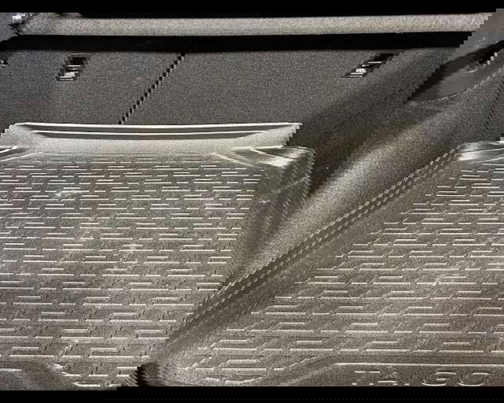 Volkswagen Taigo usata a Roma (10)